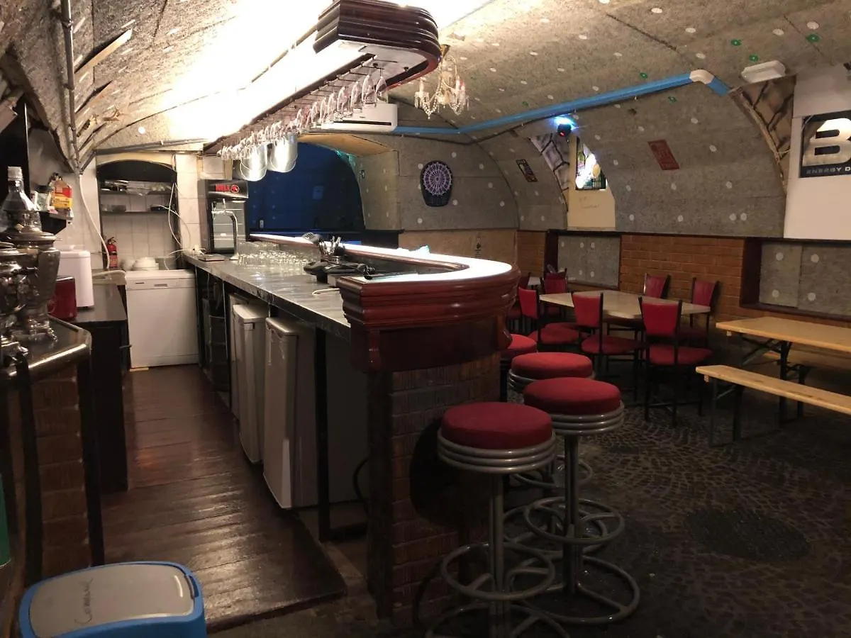Whole Basement Former Pub 5 For Stag Do Boedapest Appartement